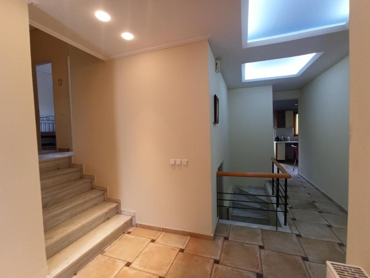 דירות Σπίτι Στο Ρίο Πατρών Με Κήπο - Detached House In Rio With Garden מראה חיצוני תמונה