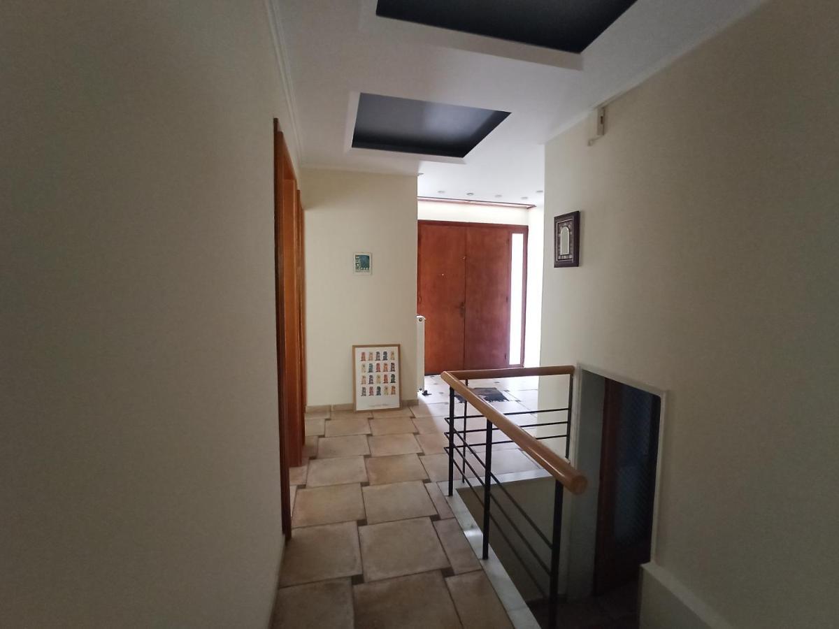 דירות Σπίτι Στο Ρίο Πατρών Με Κήπο - Detached House In Rio With Garden מראה חיצוני תמונה