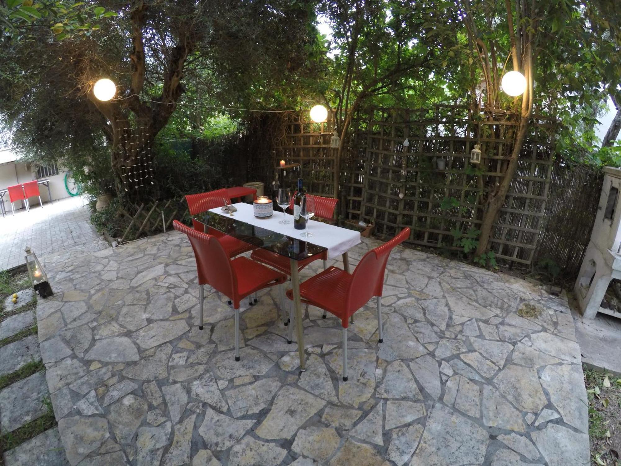 דירות Σπίτι Στο Ρίο Πατρών Με Κήπο - Detached House In Rio With Garden מראה חיצוני תמונה