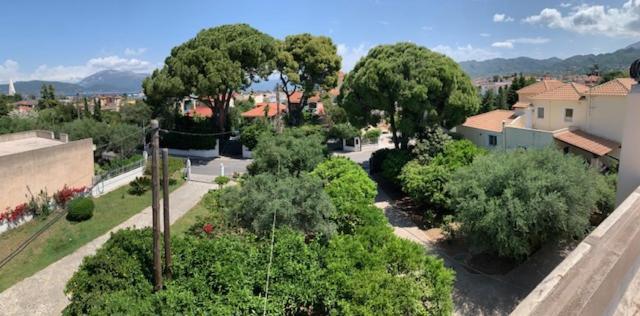 דירות Σπίτι Στο Ρίο Πατρών Με Κήπο - Detached House In Rio With Garden מראה חיצוני תמונה